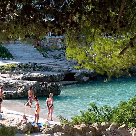 Apartamentos Cala Blanca Daire