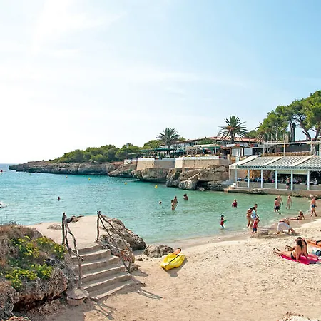 Apartamentos Cala Blanca Daire