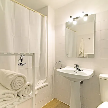 Apartamentos Cala Blanca * Cala Blanca (Menorca)