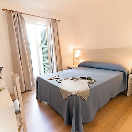 Apartamentos Cala Blanca