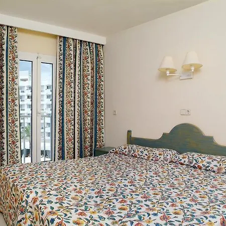 Apartamentos Cala Blanca * Cala Blanca (Menorca)