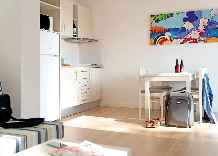 Apartamentos Cala Blanca